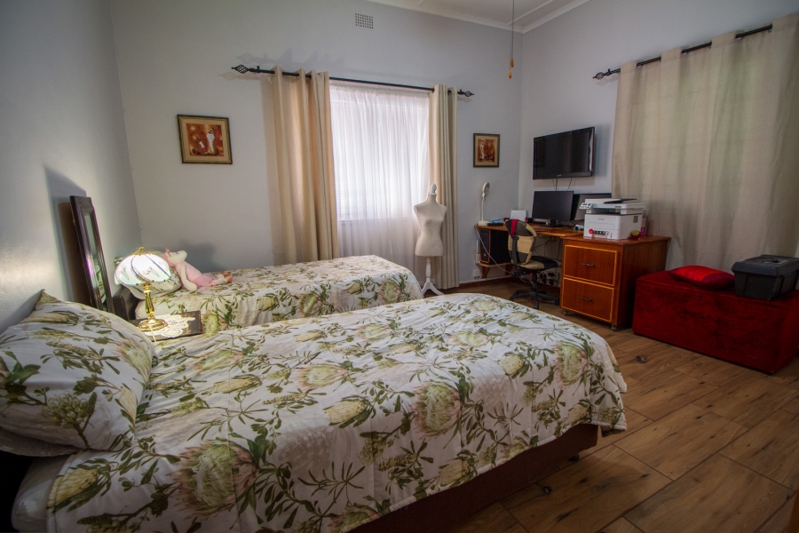 5 Bedroom Property for Sale in Middelpos Northern Cape